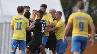 Bildergalerie: Drei Platzverweise und fünf Tore