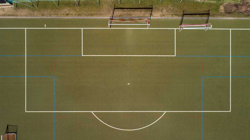 Ball rollt ab Montag wieder, aber...