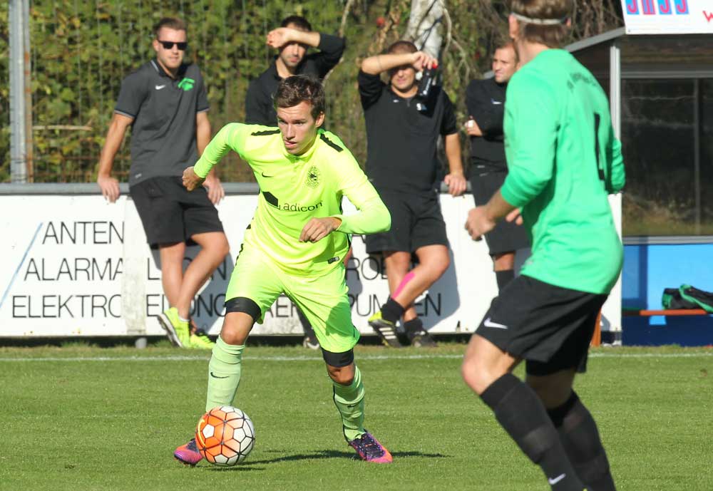 Germania übernimmt Spitze / Münster fordert vergeblich Elfer