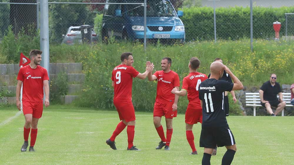 Lengfelds 1. Sieg / SG am Donnerstag in Nauheim / Hassia punktet