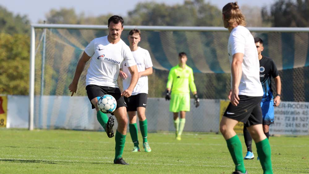 Klingen verliert auch nach Trainer-Rücktritt / Mosbach siegt glücklich