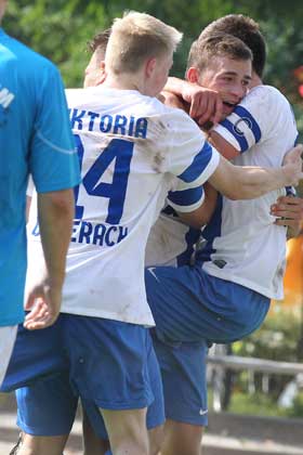 Altheim trifft kurz vor Schluss (mit Bildergalerie)