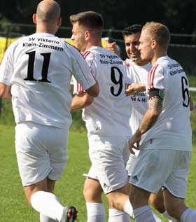 Ecke fliegt zum Ausgleich direkt ins Tor